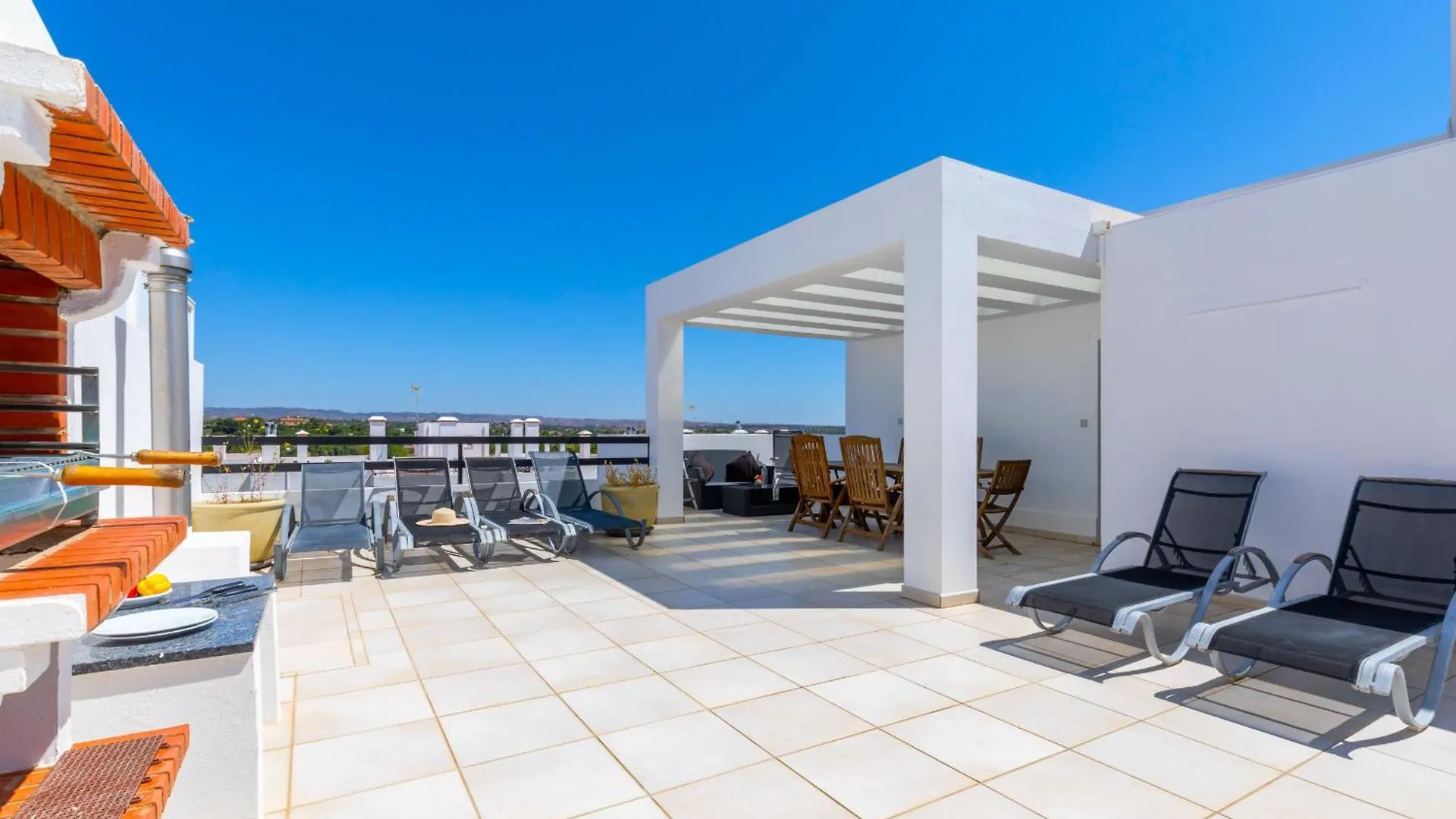 Rooftop Terrace - Private Pool And Sun Deck Apartment Tavira