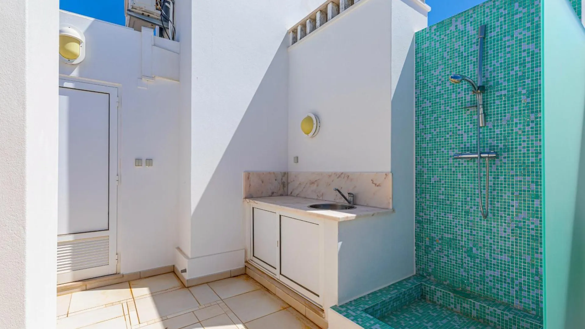 Rooftop Terrace - Private Pool And Sun Deck Apartment Tavira
