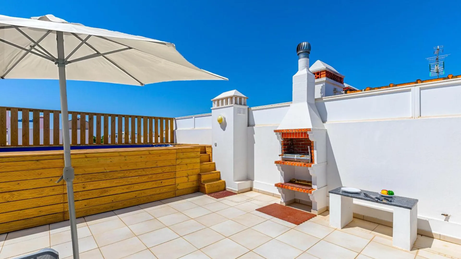 Rooftop Terrace - Private Pool And Sun Deck Apartment Tavira